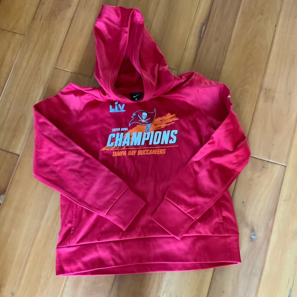 NFL Tampa Bay Buccaneers Super Bowl Nike red hoodie size M NWOT